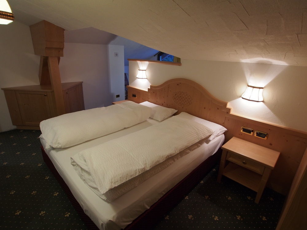 Hotel Terme Antico Bagno Pozza di Fassa Bagian luar foto
