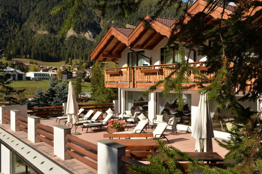 Hotel Terme Antico Bagno Pozza di Fassa Bagian luar foto